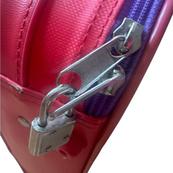 VTG 1995 Hello Kitty Rare Suitcase Collectible Teddy Bear Lock & Keys - Picture 10 of 10